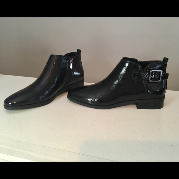 Italian Shoemakers Shoes - Italian Shoemakers Black Patent Leather Booties